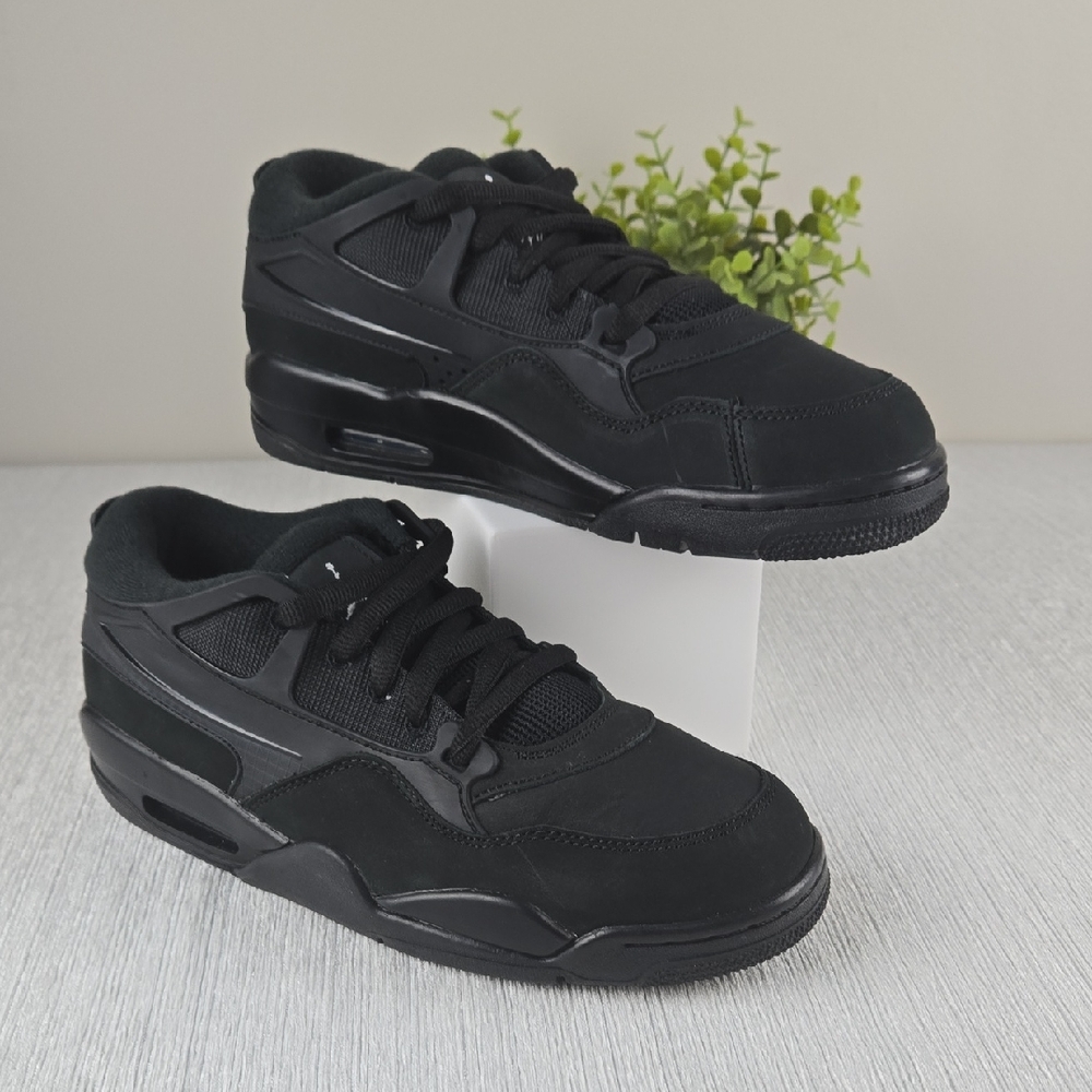 Nike Black Low-Top‎ Sneakers with Rubber Sole